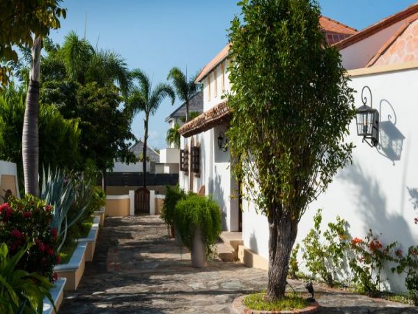 St. Barts Home 965394