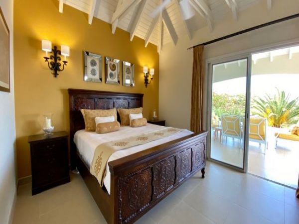 St. Barts Home 965395