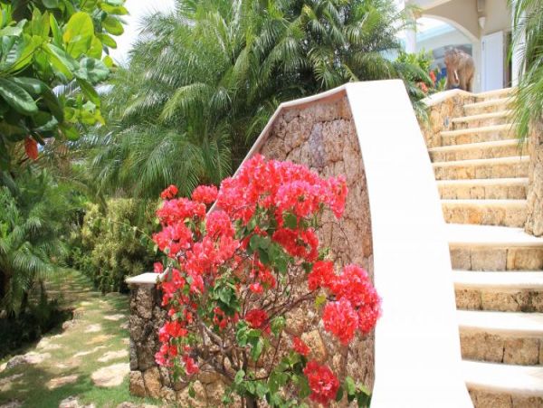 St. Barts Home 965395