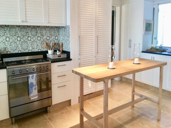 St. Barts Home 965396