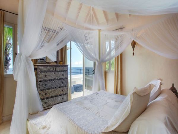 St. Barts Home 965397