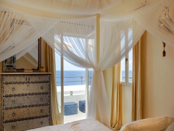 St. Barts Home 965397