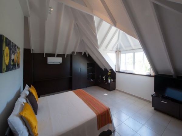 St. Barts Home 965399