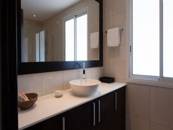St. Barts Home 965399