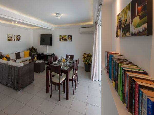 St. Barts Home 965399