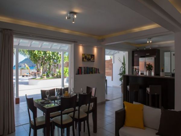 St. Barts Home 965399