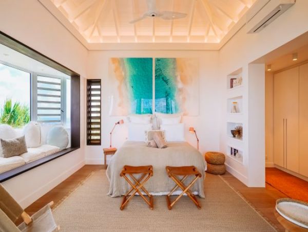 St. Barts Home 965400