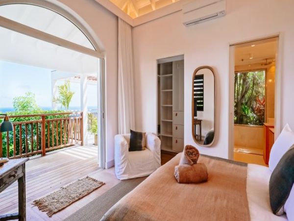 St. Barts Home 965400