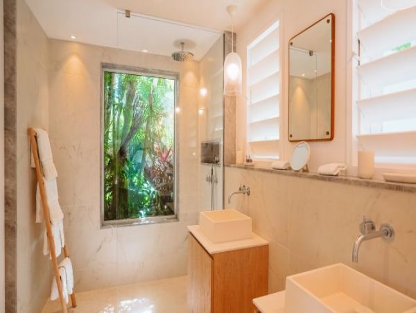 St. Barts Home 965400