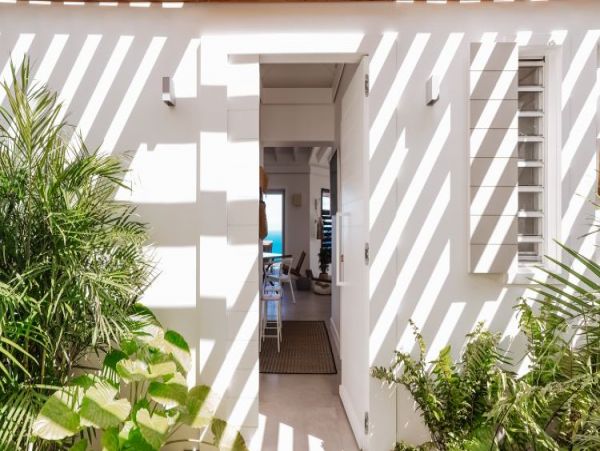 St. Barts Home 965400