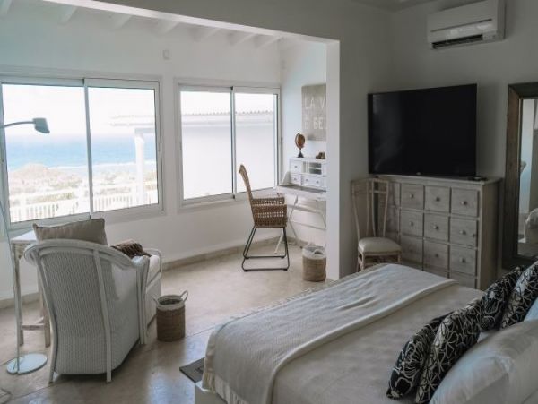 St. Barts Home 965402