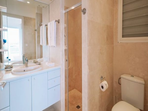 St. Barts Home 965402