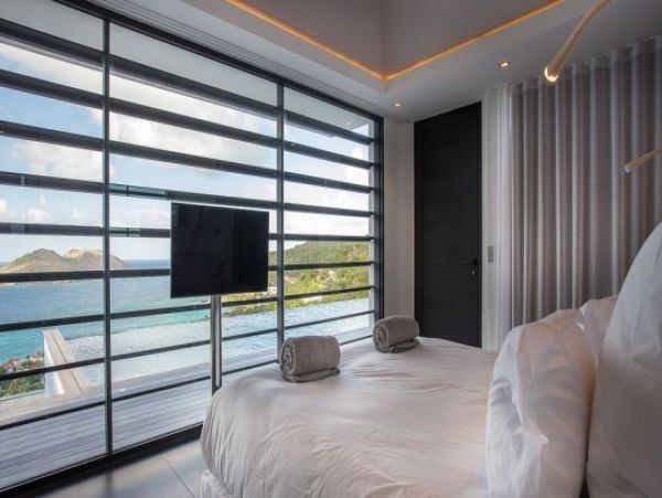 St. Barts Home 965403