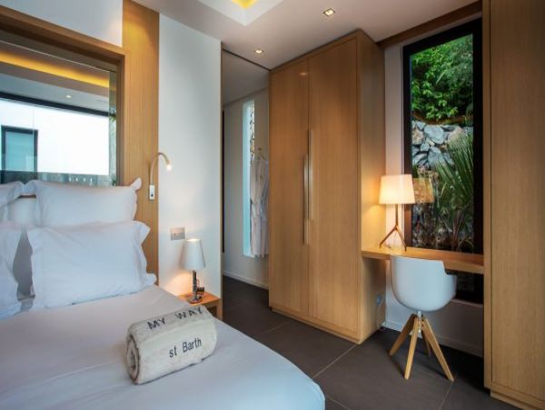 St. Barts Home 965403