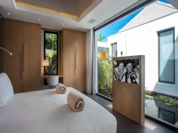 St. Barts Home 965403