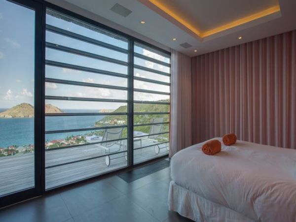 St. Barts Home 965403