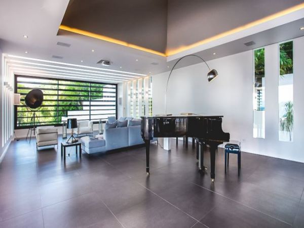 St. Barts Home 965403