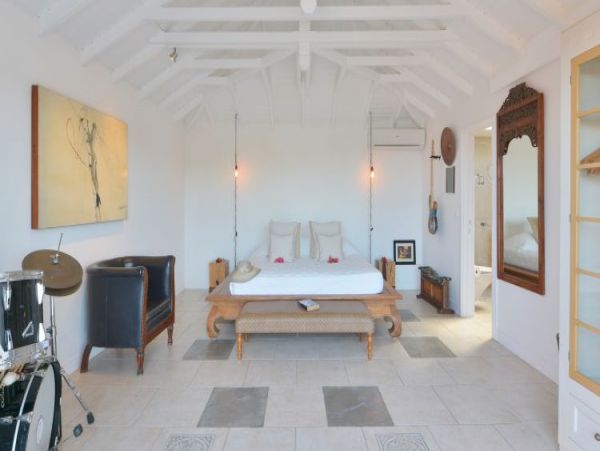 St. Barts Home 965404