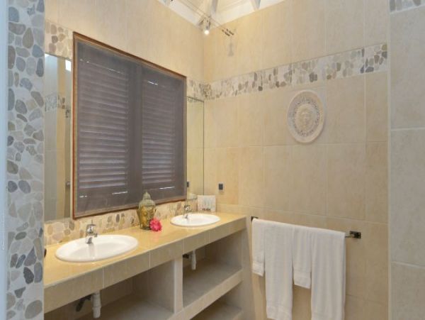 St. Barts Home 965404