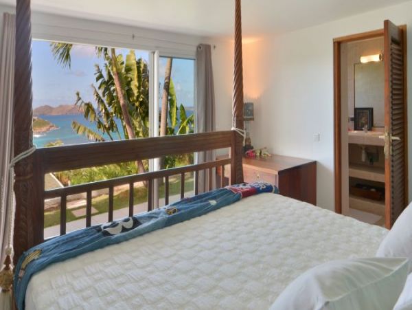 St. Barts Home 965404