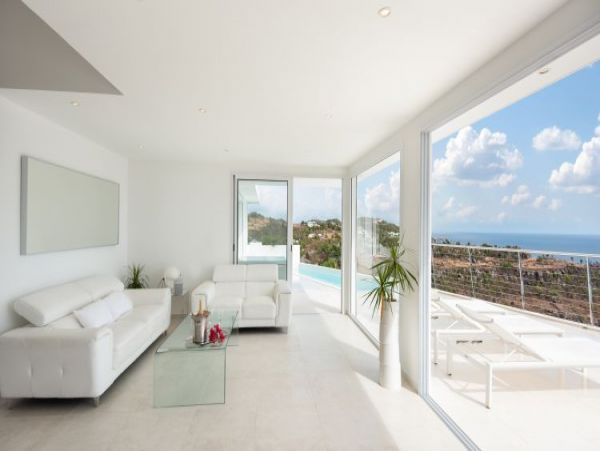 St. Barts Home 965406