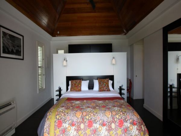 St. Barts Home 965407