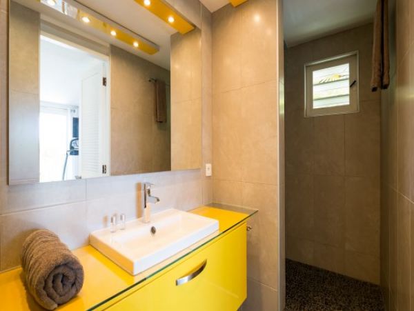 St. Barts Home 965411