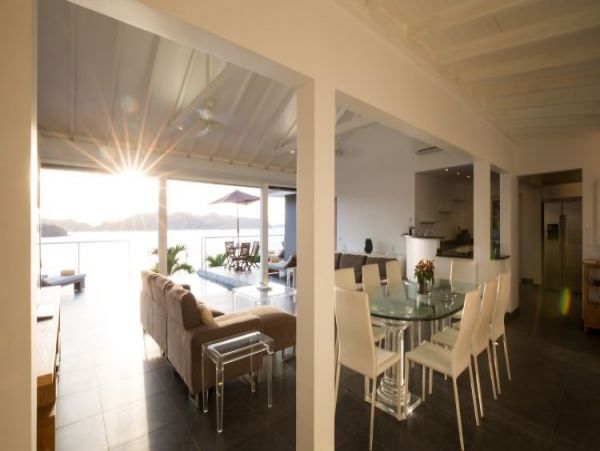 St. Barts Home 965411