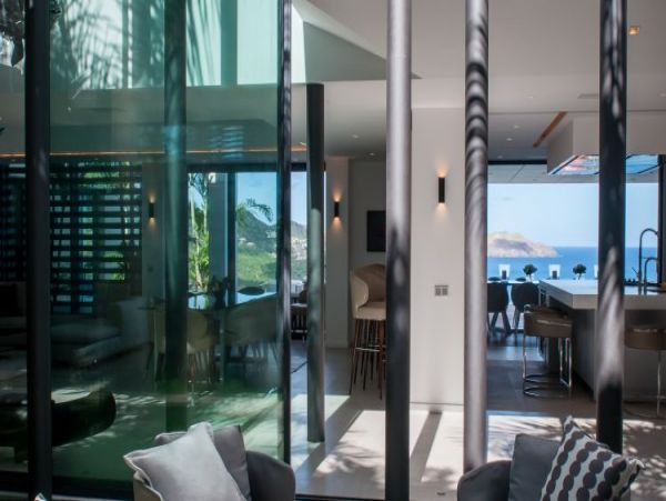St. Barts Home 965412