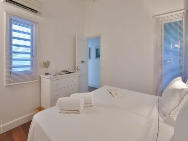 St. Barts Home 965414