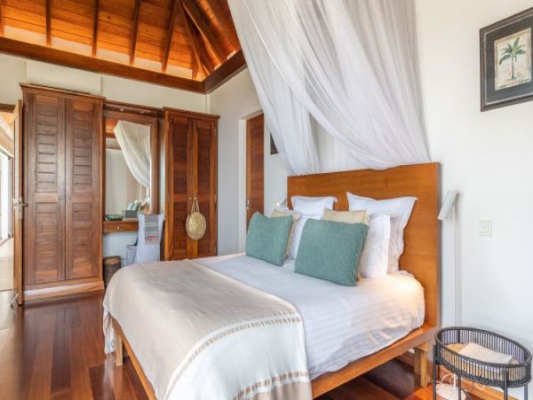 St. Barts Home 965415