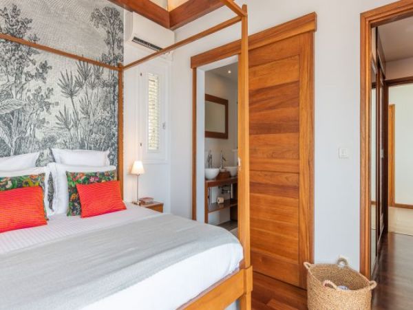 St. Barts Home 965415
