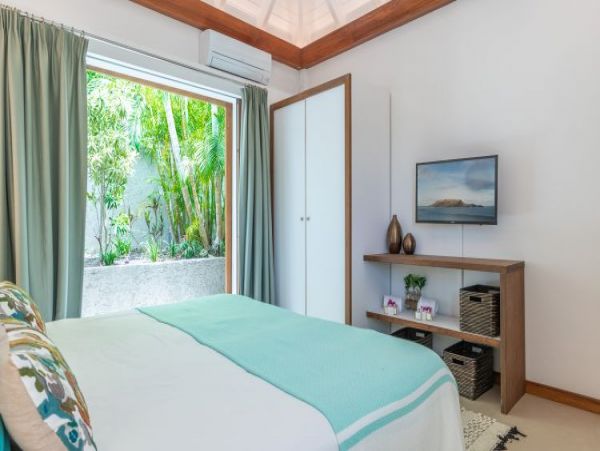 St. Barts Home 965415