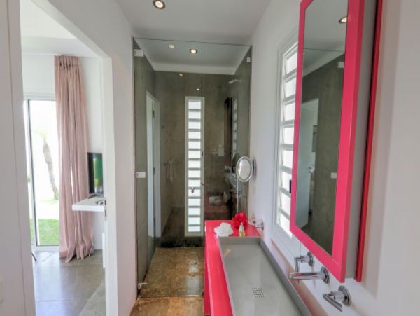 St. Barts Home 965417