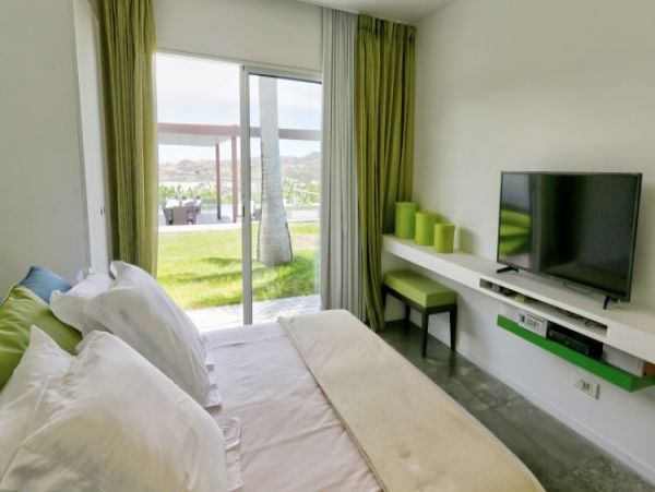 St. Barts Home 965417