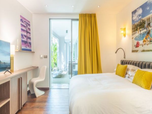 St. Barts Home 965425