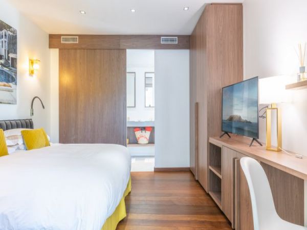 St. Barts Home 965425