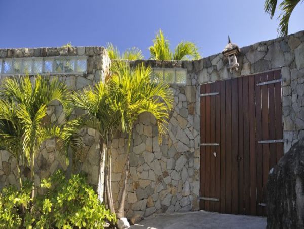 St. Barts Home 965430