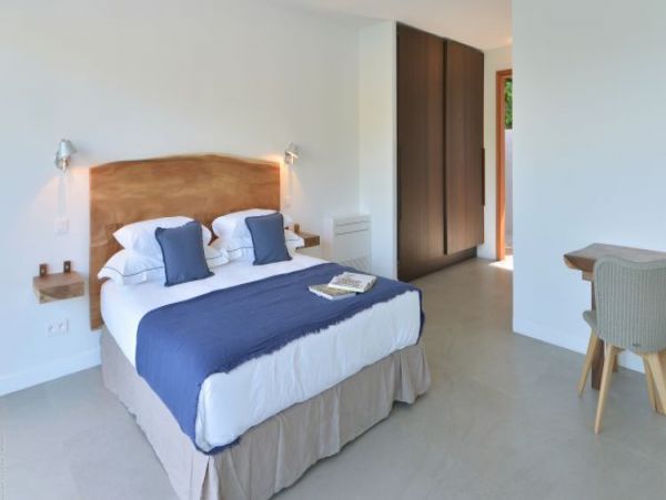 St. Barts Home 965431