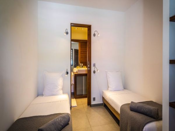 St. Barts Home 965432