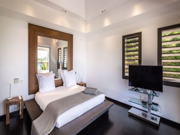 St. Barts Home 965432