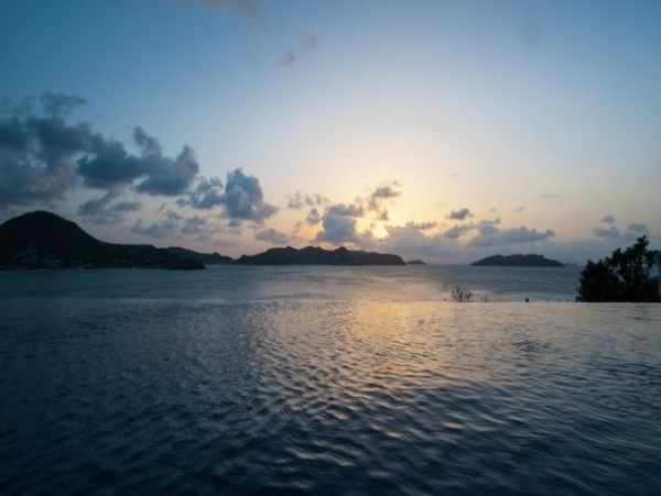 St. Barts Home 965433