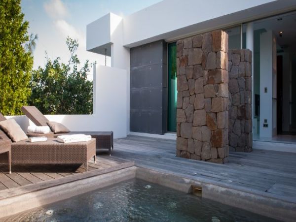 St. Barts Home 965434