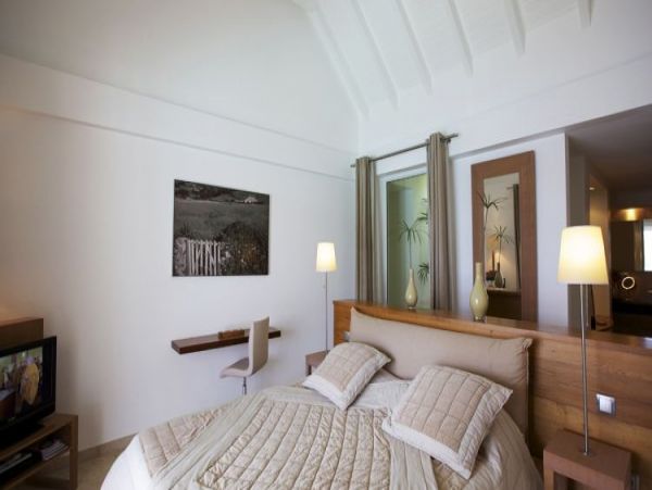 St. Barts Home 965435