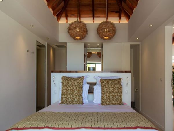 St. Barts Home 965437