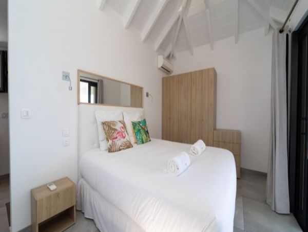 St. Barts Home 965438