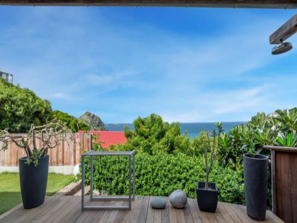 St. Barts Home 965440