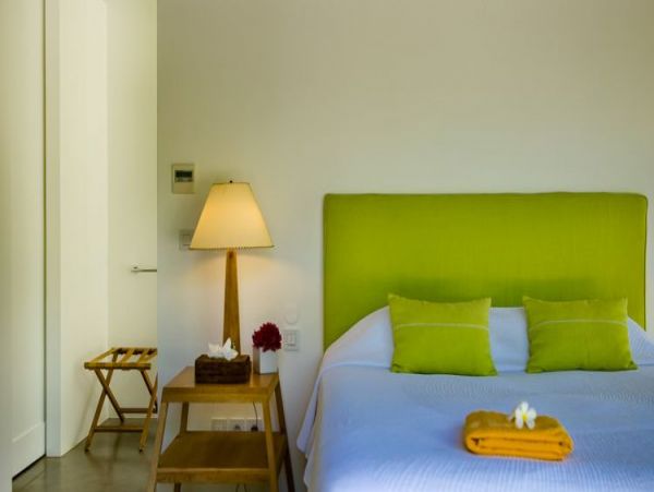 St. Barts Home 965441