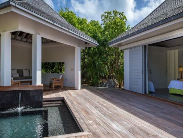 St. Barts Home 965441