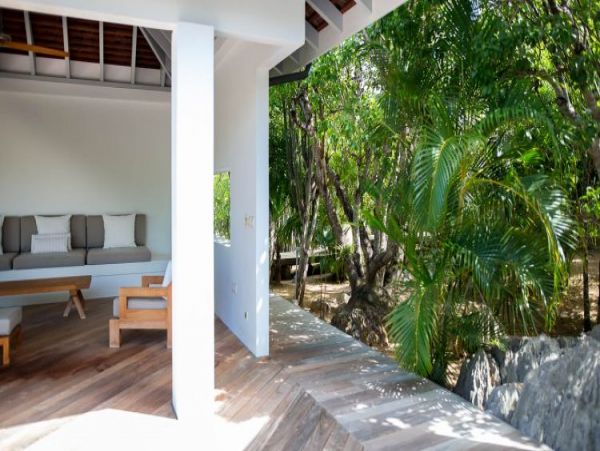 St. Barts Home 965441